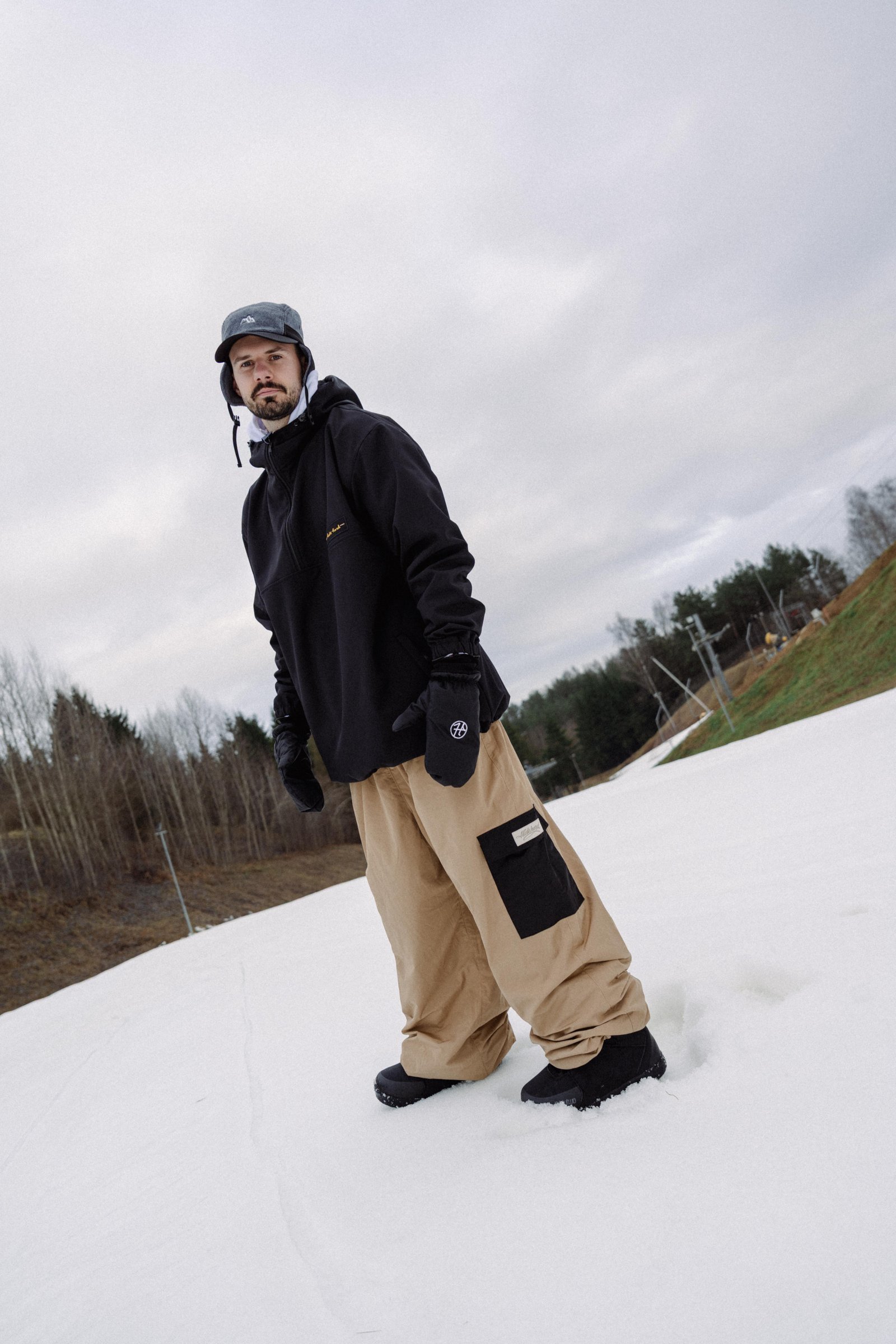 BEIGE BAGGY HH PANTS