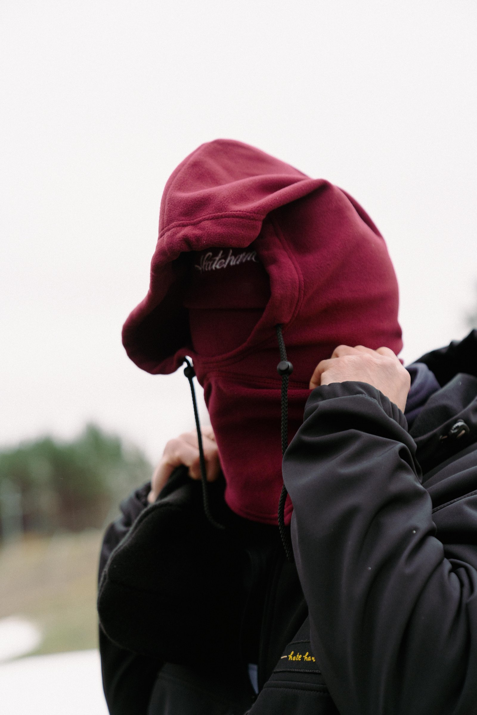 BURGUNDY HH NECKWARMER - Image 2