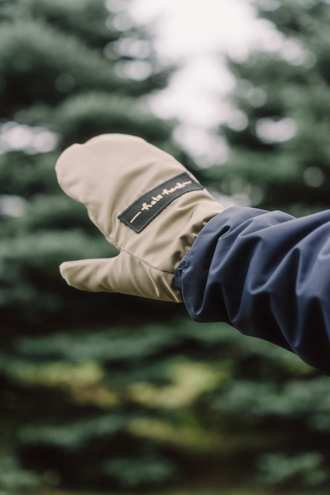 CH GLOVES - Image 4